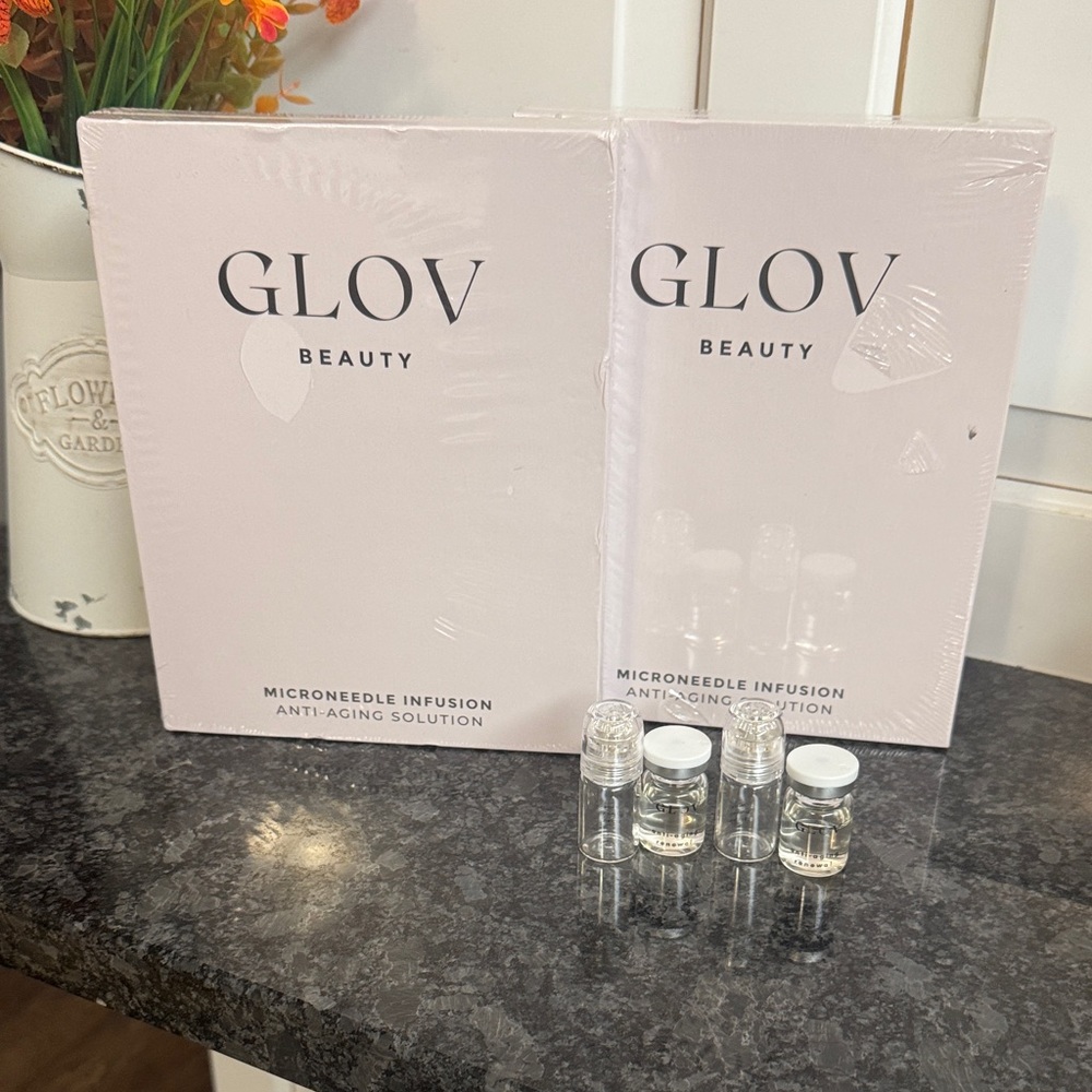 GLOV Beauty Microneedle Infusion Anti-Aging Solution
